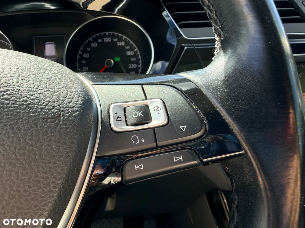 Volkswagen Touran 2.0 TDI BMT Highline DSG - 33