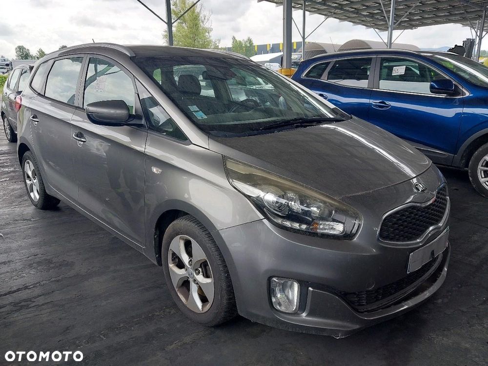 Kia Carens 1.7 CRDi 115 Dream Team Edition - 1