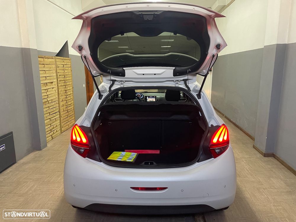 Peugeot 208 PureTech 110 Stop & Start EAT6 Tech Edition - 12