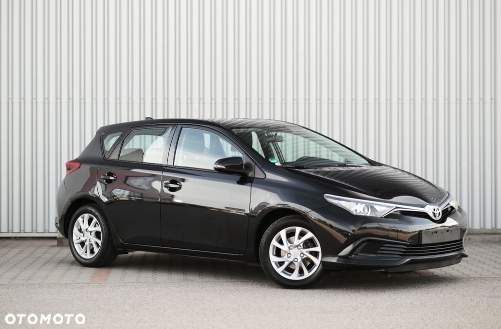 Toyota Auris 1.33 Dual-VVT-i Cool - 2