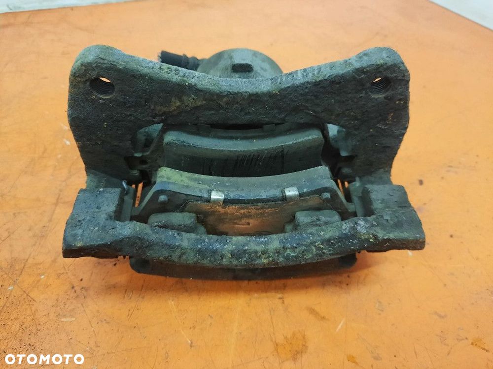 TOYOTA COROLLA E12 01-04 2.0D-4D ZACISK HAMULCOWY PRZÓD LEWY  1CDFTV - 5