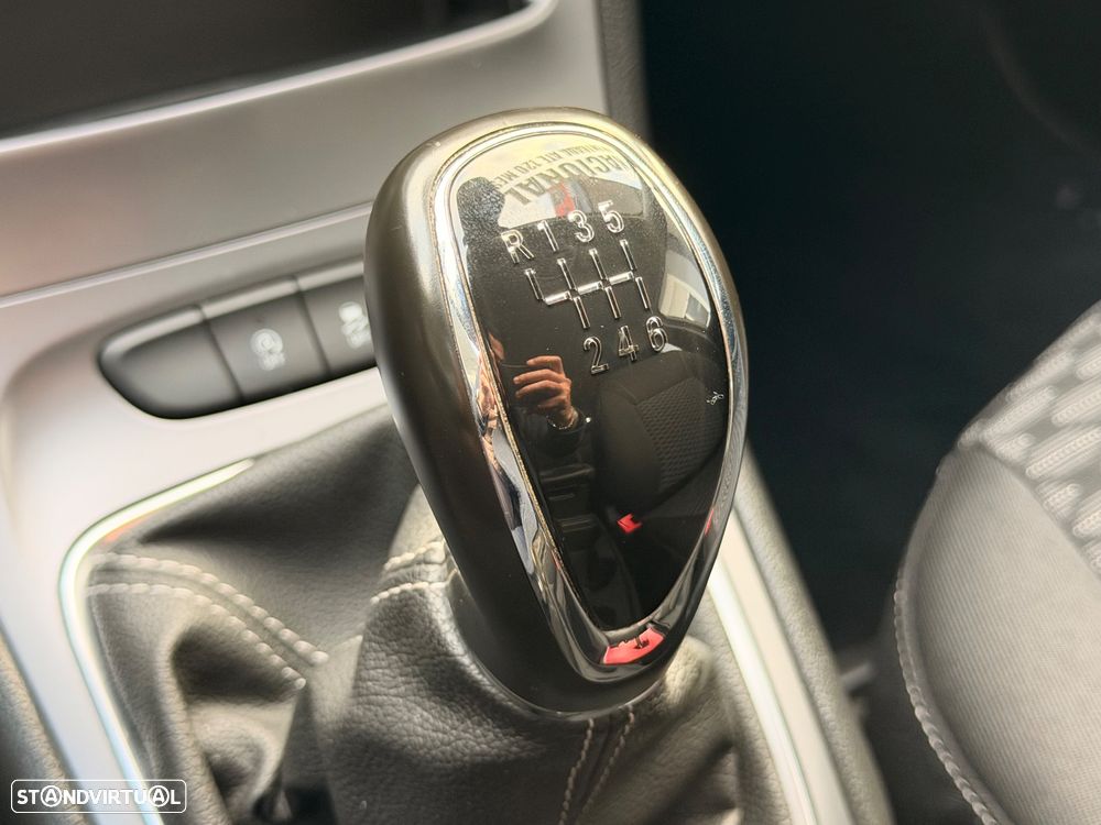 Opel Astra 1.5 D Business Edition S/S - 22