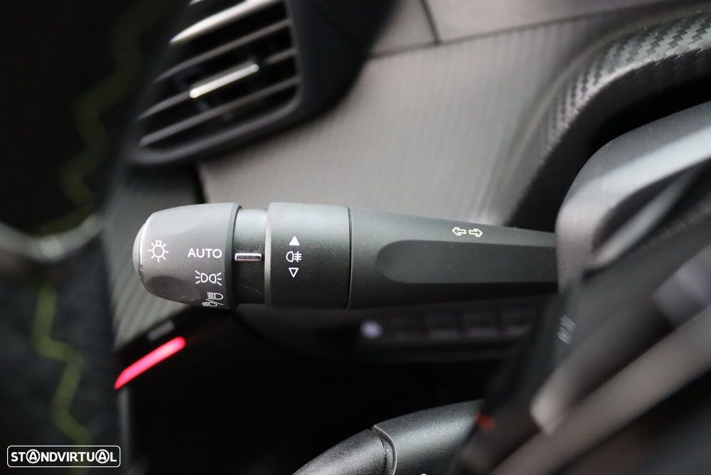 Peugeot 2008 PureTech 130 GT - 15