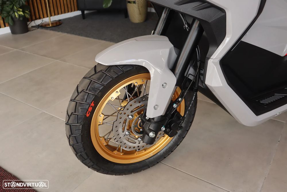 SWM Venturo 125 VENTURO 125 - 5