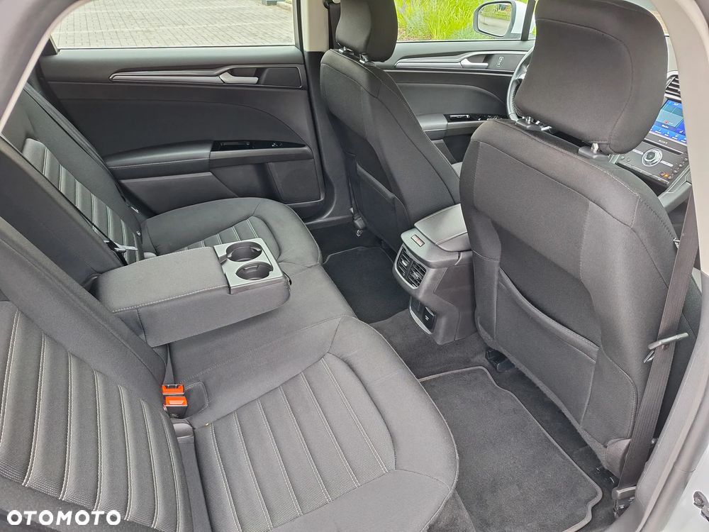 Ford Mondeo 2.0 EcoBlue Titanium - 23