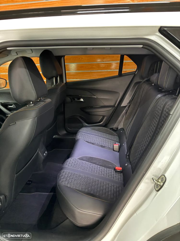 Peugeot 2008 PureTech 130 Allure Pack - 10