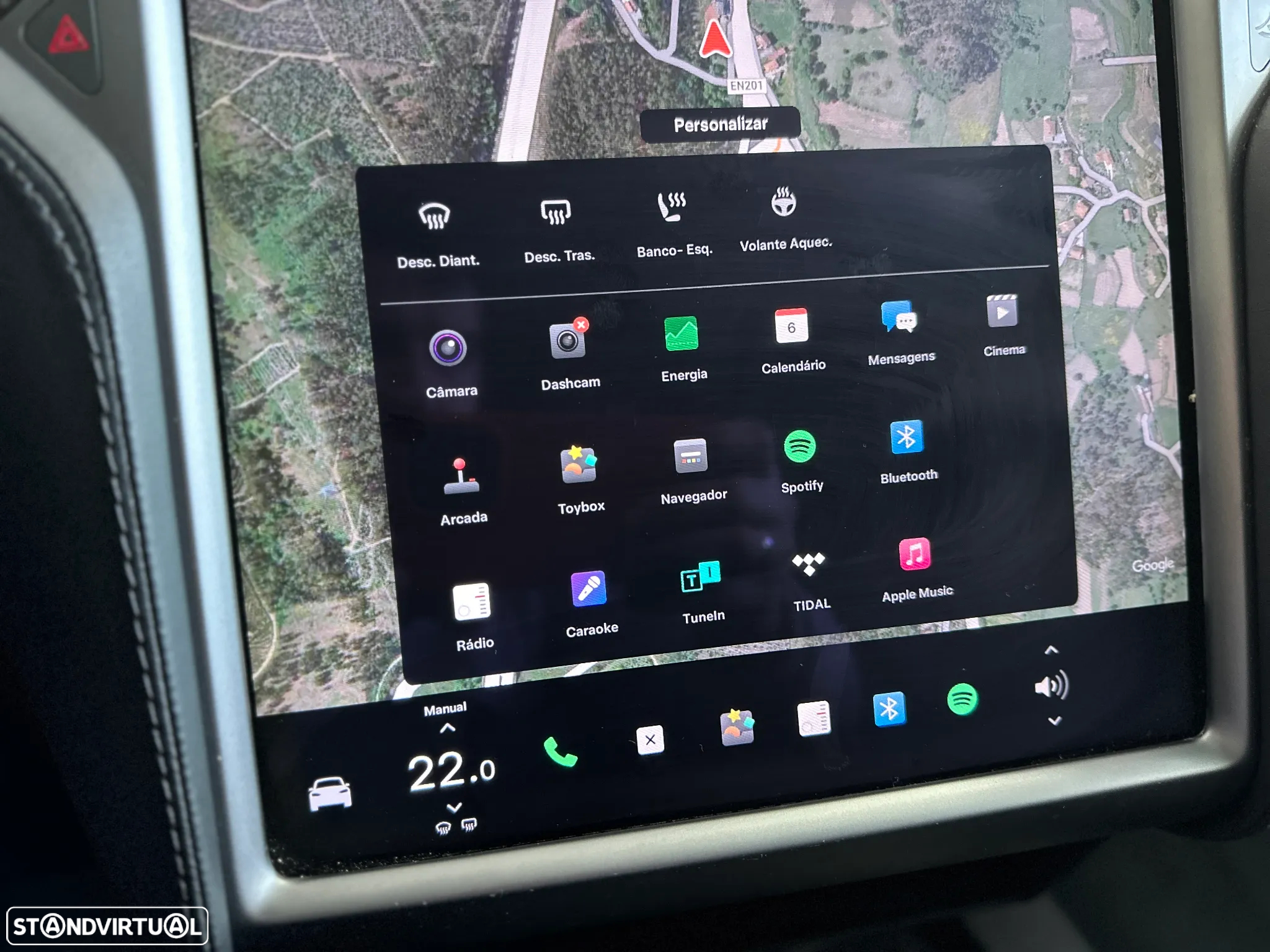Tesla Model X - 21