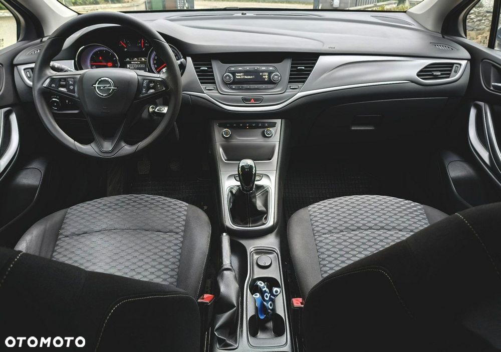Opel Astra - 14