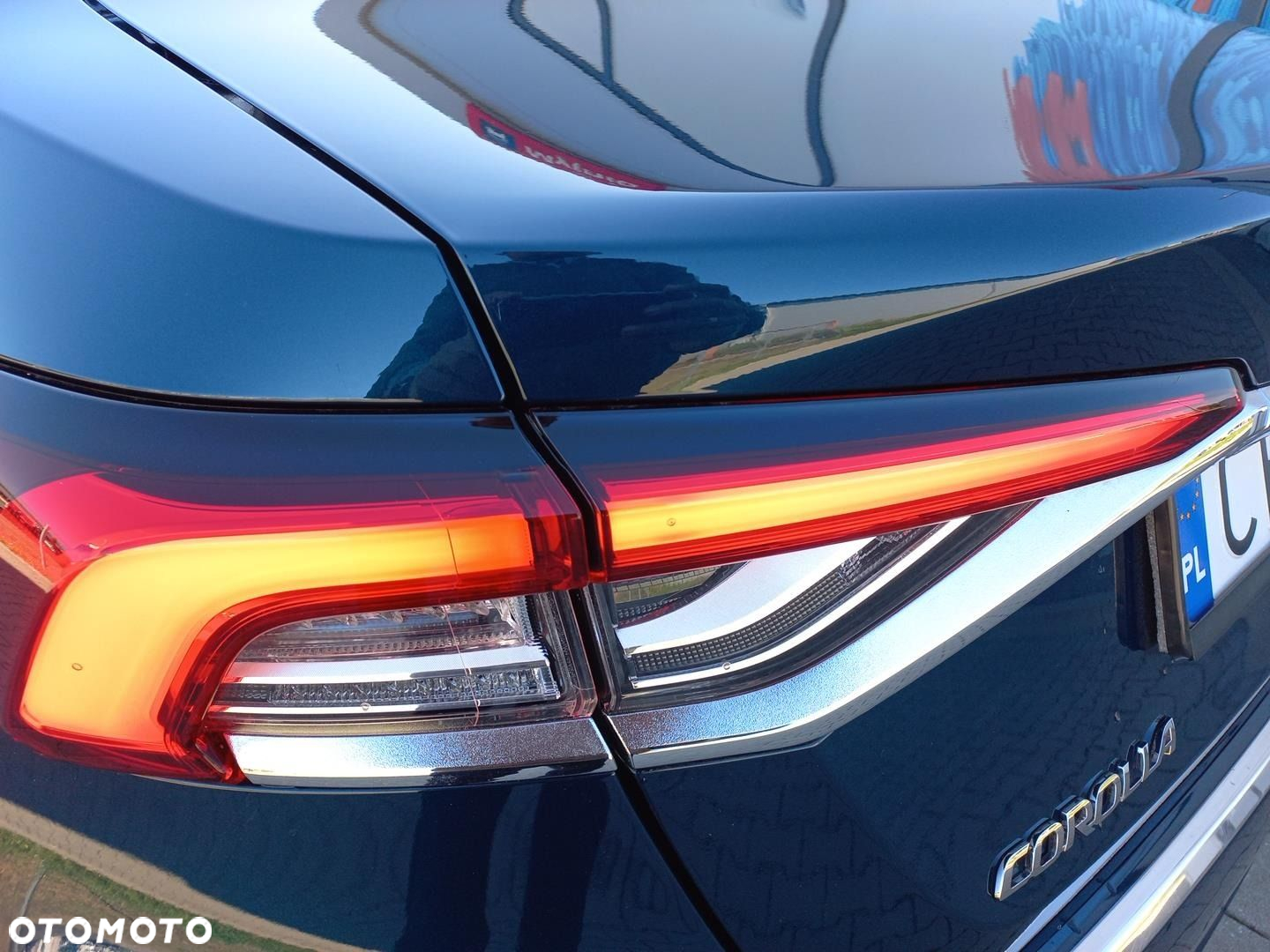 Toyota Corolla 1.8 Hybrid Style - 25