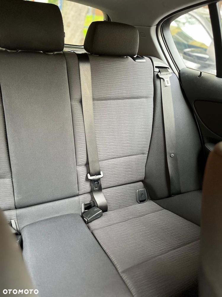 BMW Seria 1 116d DPF - 35