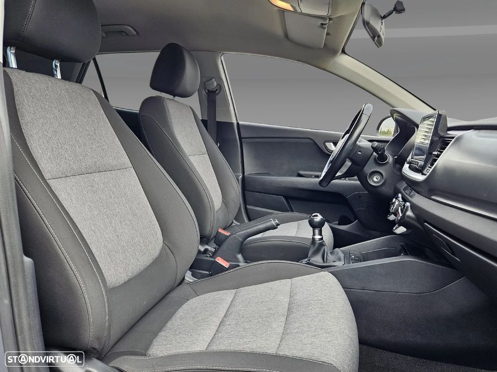 Kia Stonic 1.0 T-GDI EX - 31