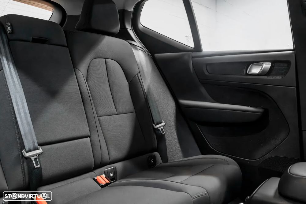 Volvo XC 40 1.5 T5 PHEV Momentum Plus - 19
