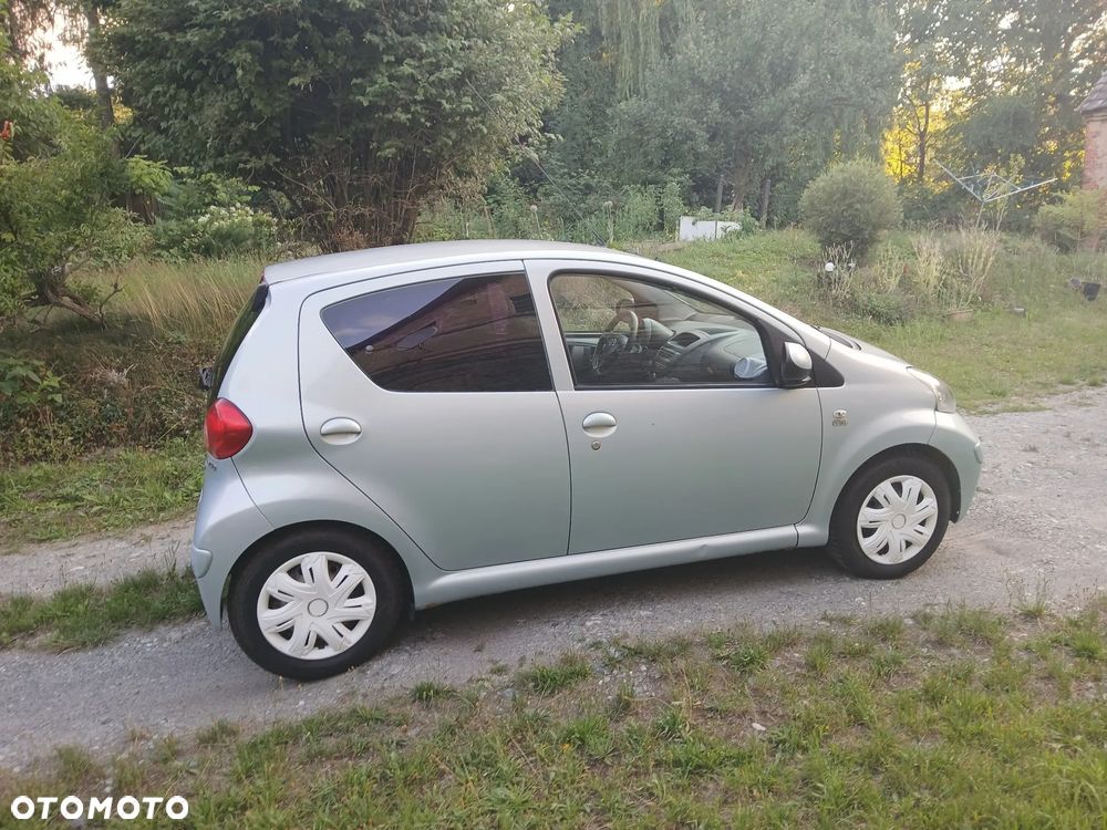 Toyota Aygo - 14