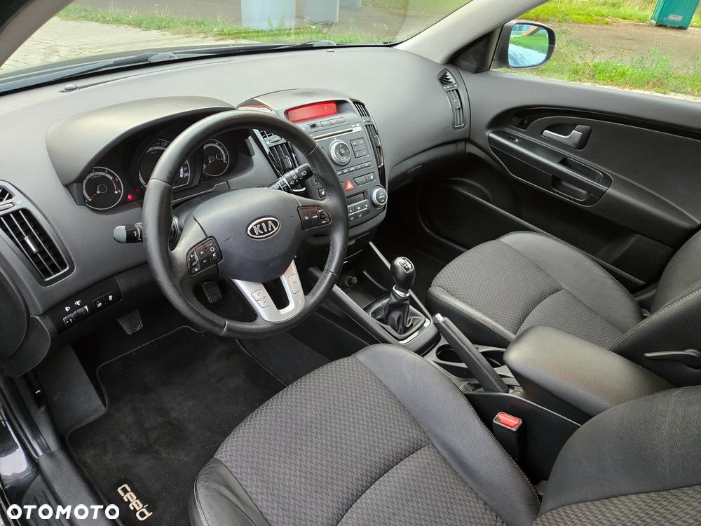 Kia Ceed Cee'd 1.6 Crdi Comfort + - 10