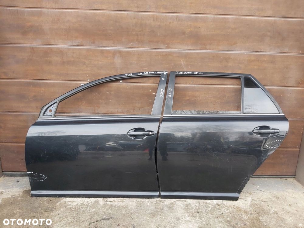 TOYOTA Avensis T25 03-08 r drzwi lewy przód lewe przednie 209 - 3
