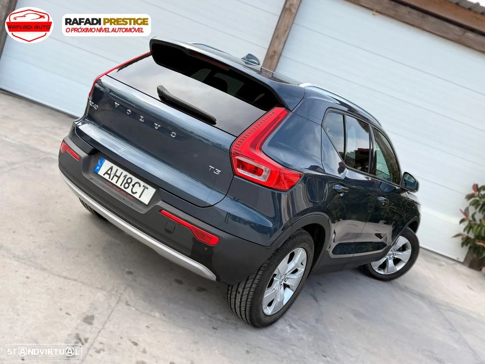 Volvo XC 40 1.5 T3 Momentum Geartronic - 5
