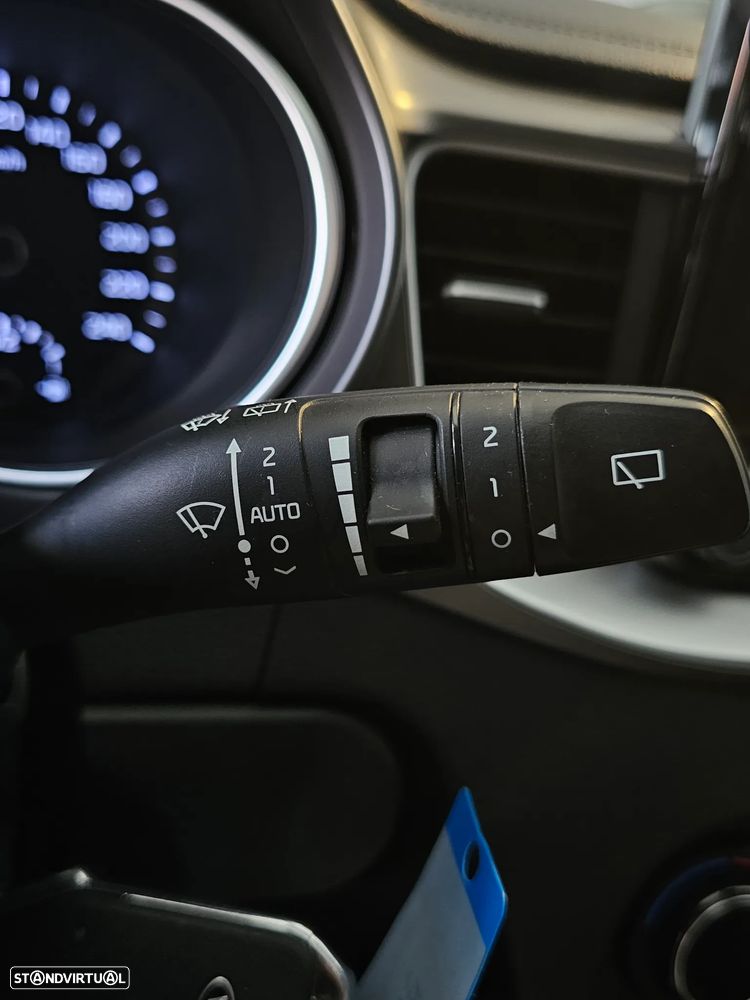 Kia Ceed SW 1.6 CRDi Drive+SRF 7DCT - 18