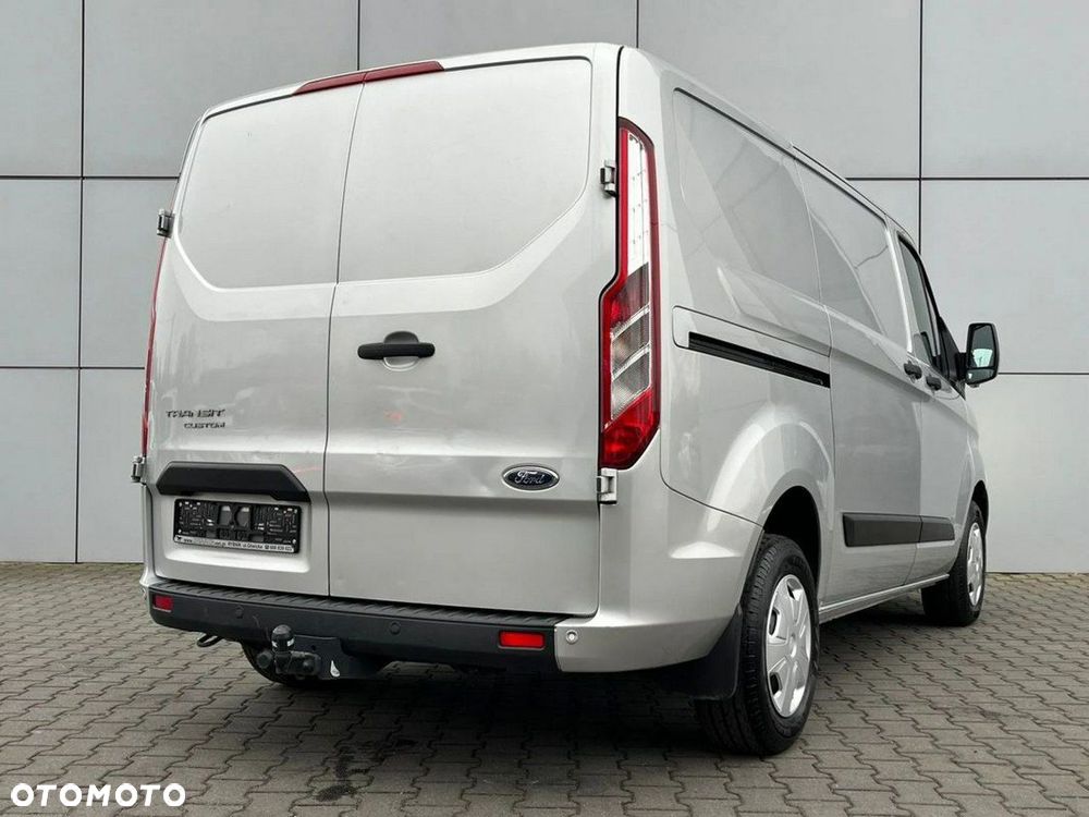 Ford Transit Custom - 9