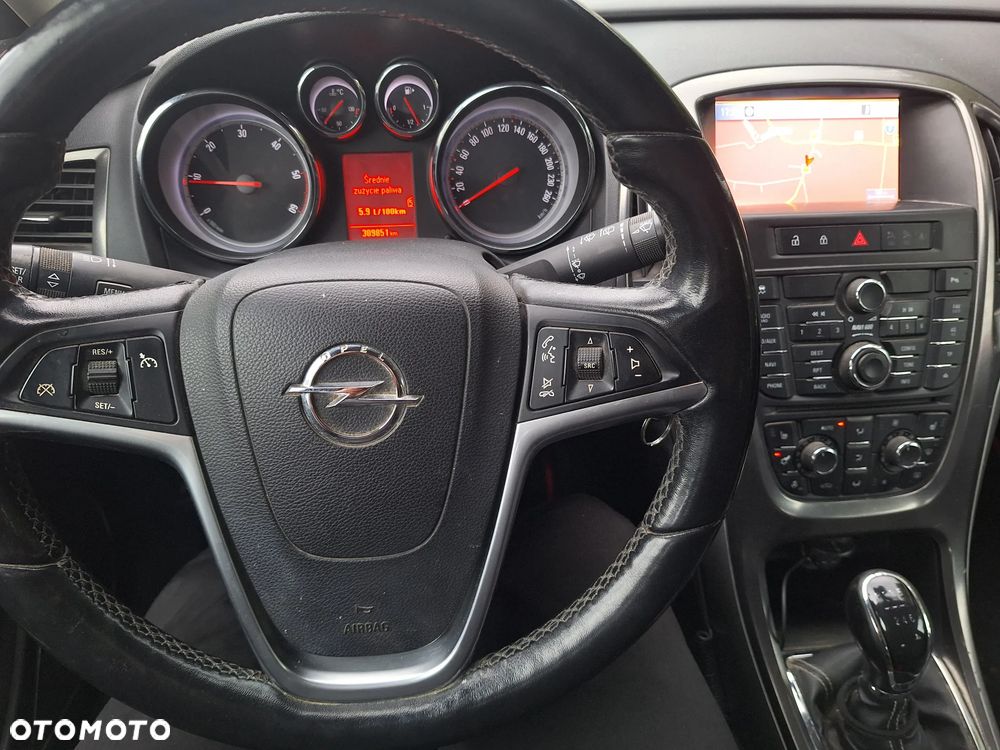 Opel Astra 1.7 CDTI Cosmo - 18