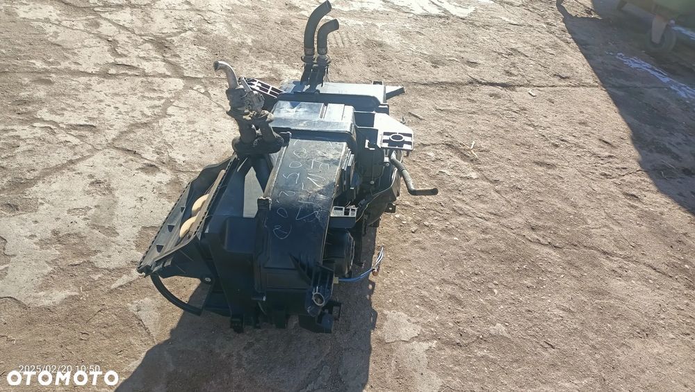 Kompletna obudowa nagrzewnicy toyota Avensis t25 II lift - 4