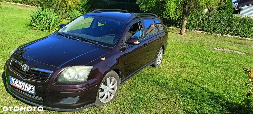 Toyota Avensis - 4