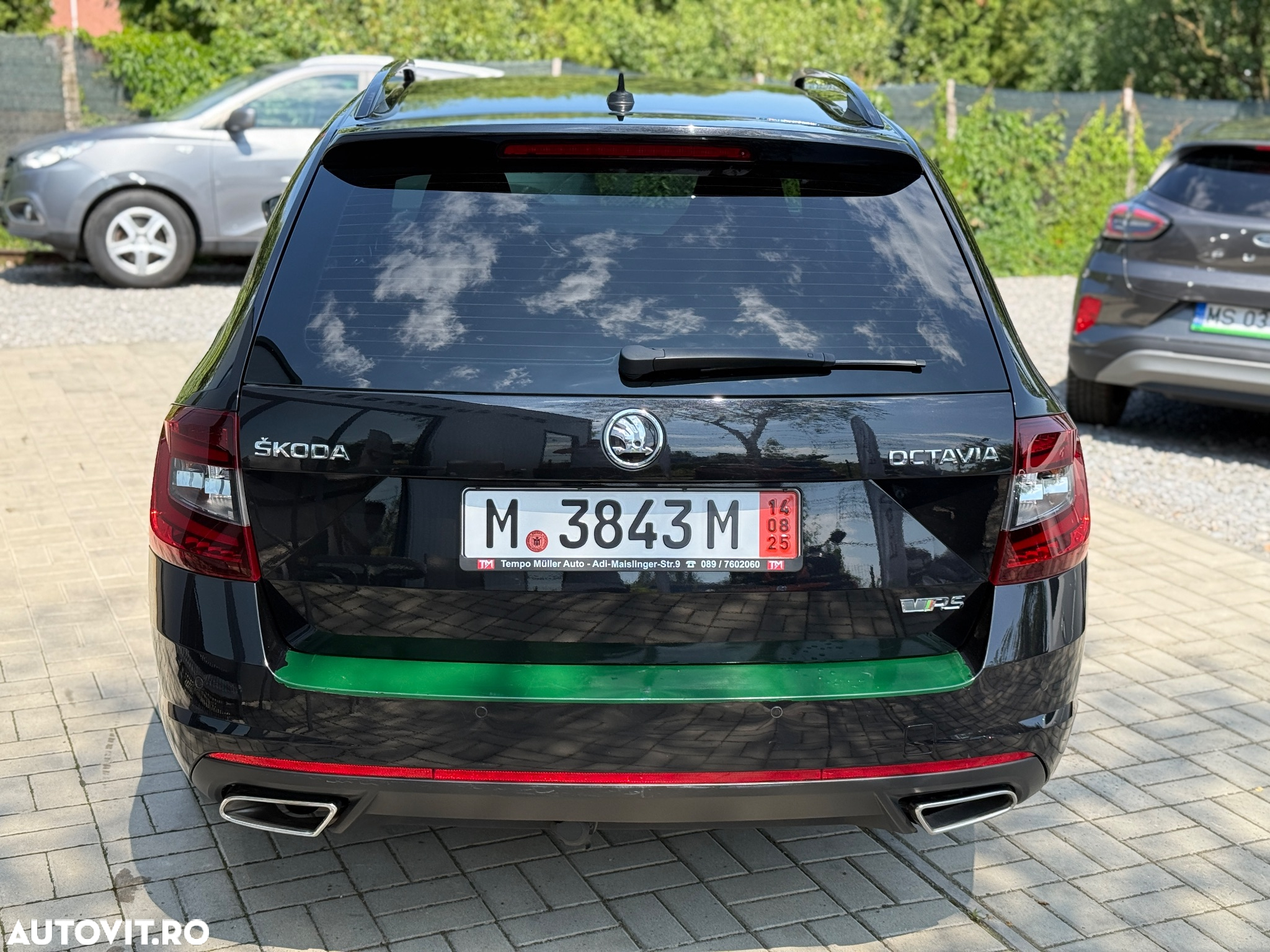 Skoda Octavia Combi Diesel 2.0 TDI DSG RS - 13