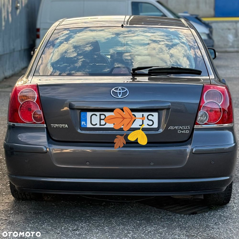 Toyota Avensis - 6