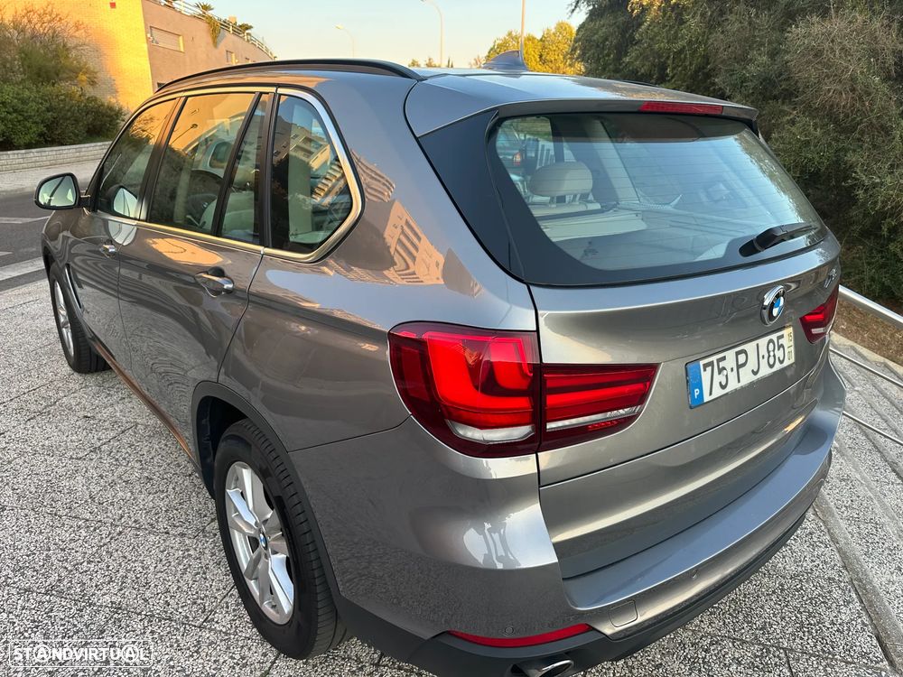 BMW X5 25 d sDrive Comfort 7L - 12