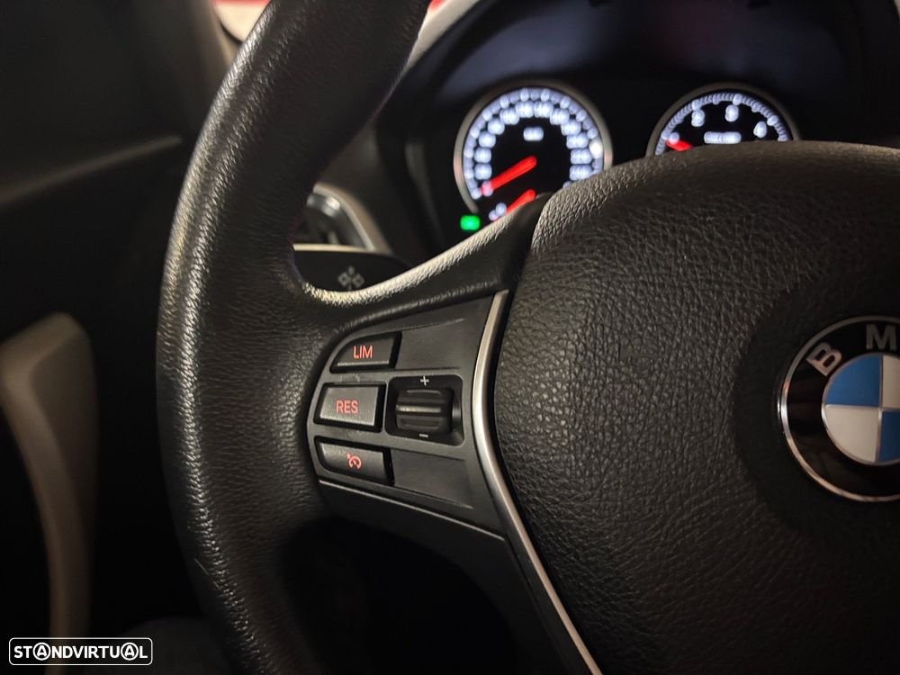 BMW 116 d EDynamics Advantage - 11