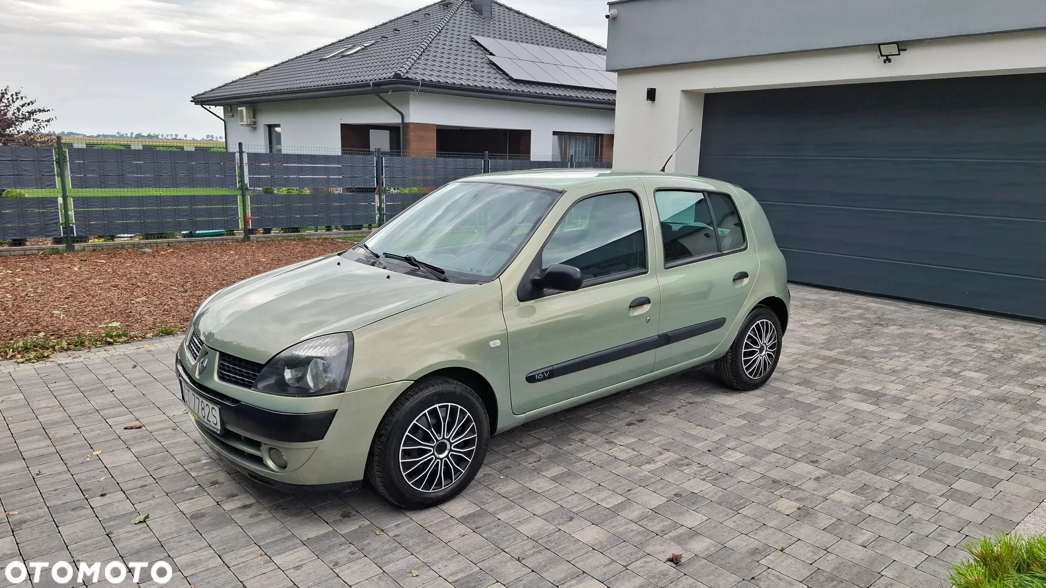 Renault Clio 1.2 16V 75 Dynamique - 2