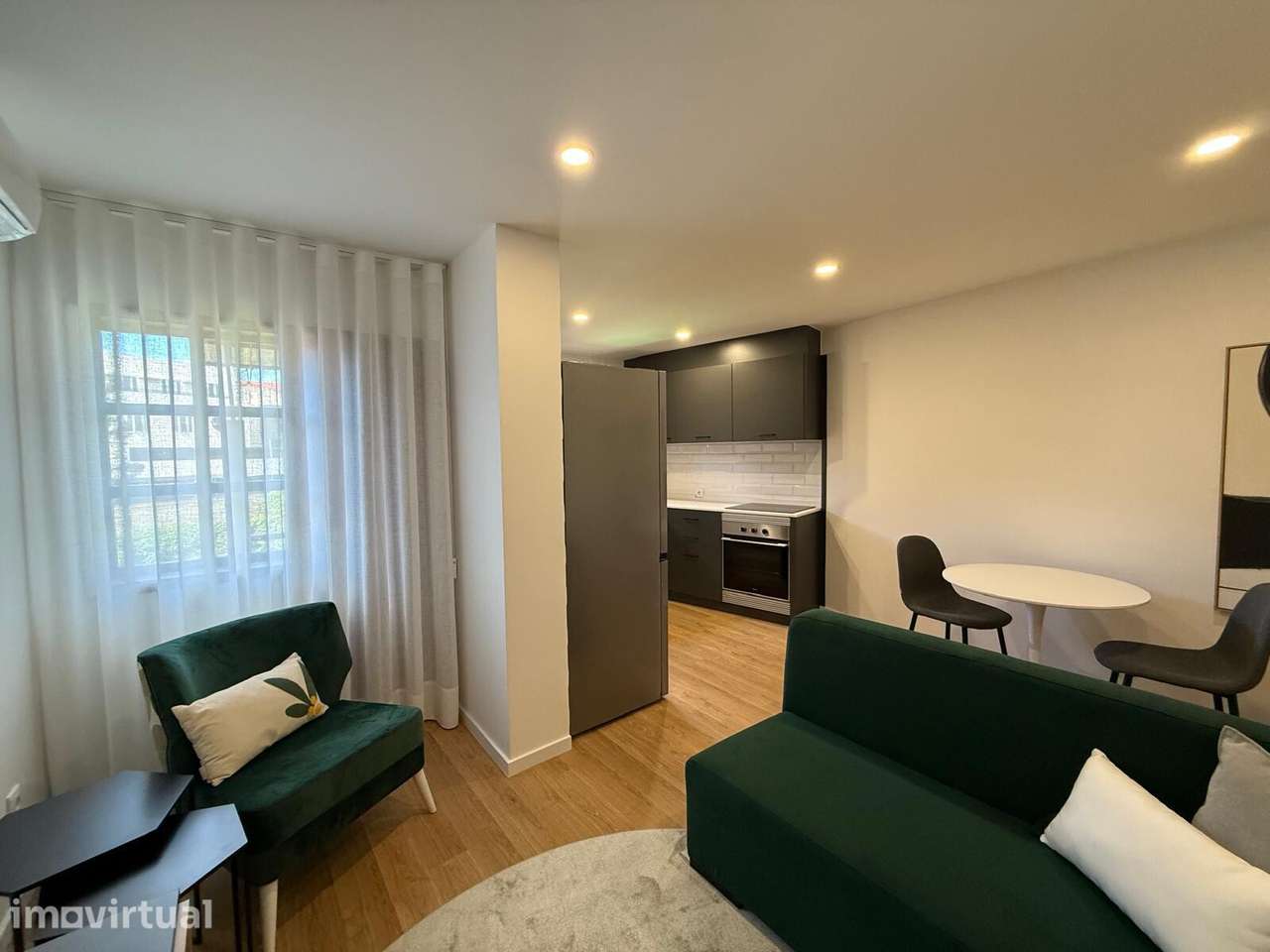 Apartamento  T1 - Centro Guimarães - Grande imagem: 2/11