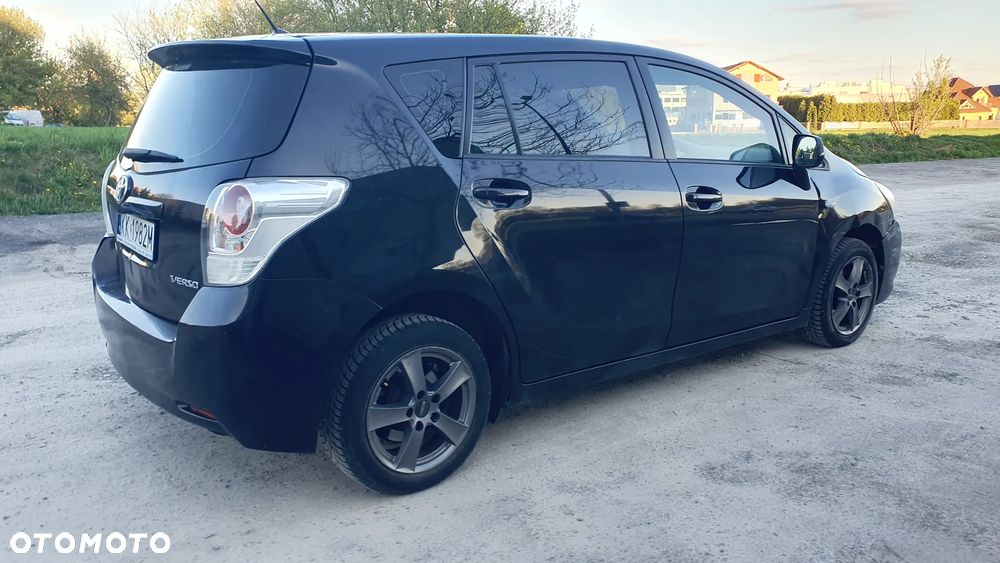 Toyota Verso 2.0 D-4D Executive - 5