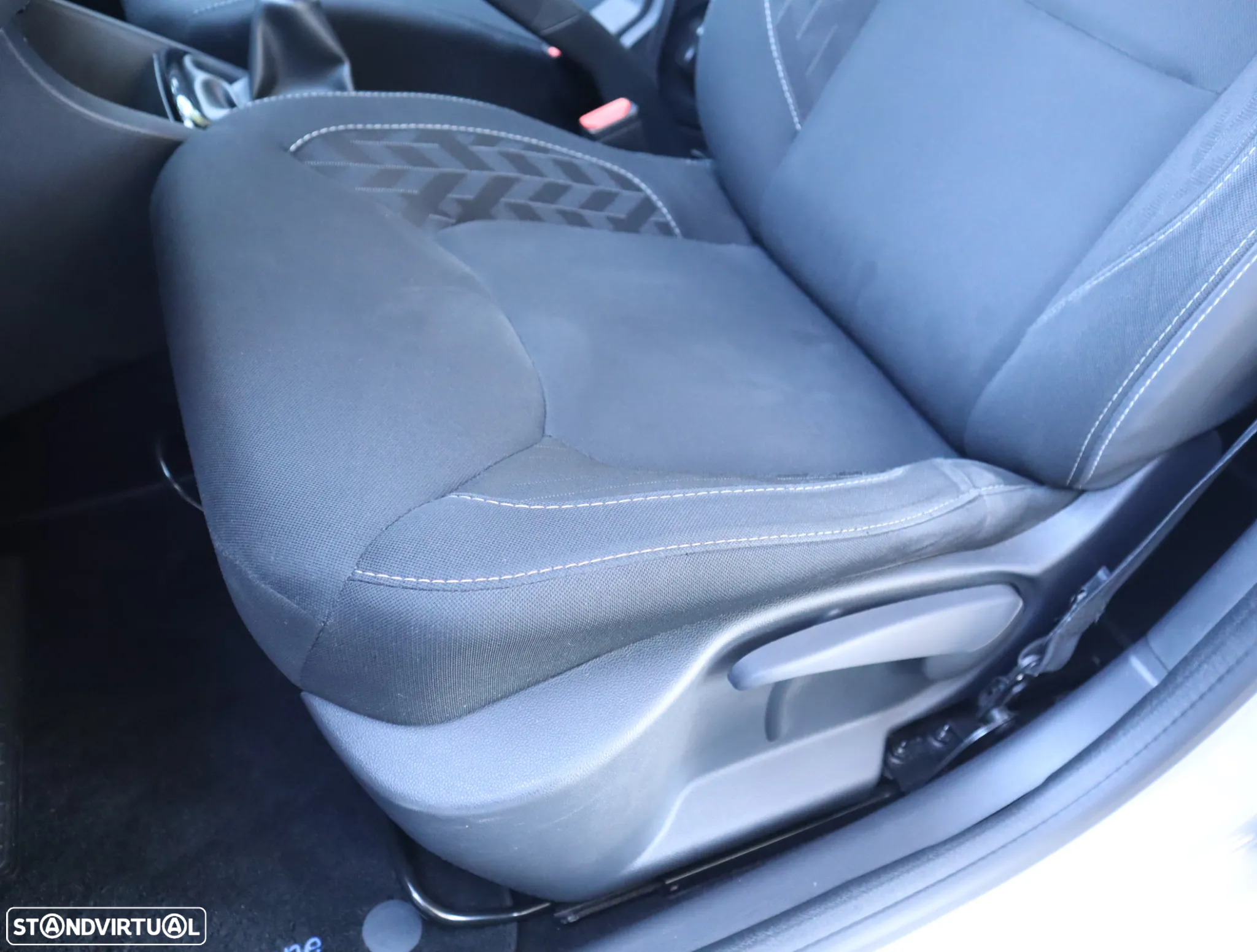 Renault Clio Sport Tourer 0.9 TCe Limited - 26