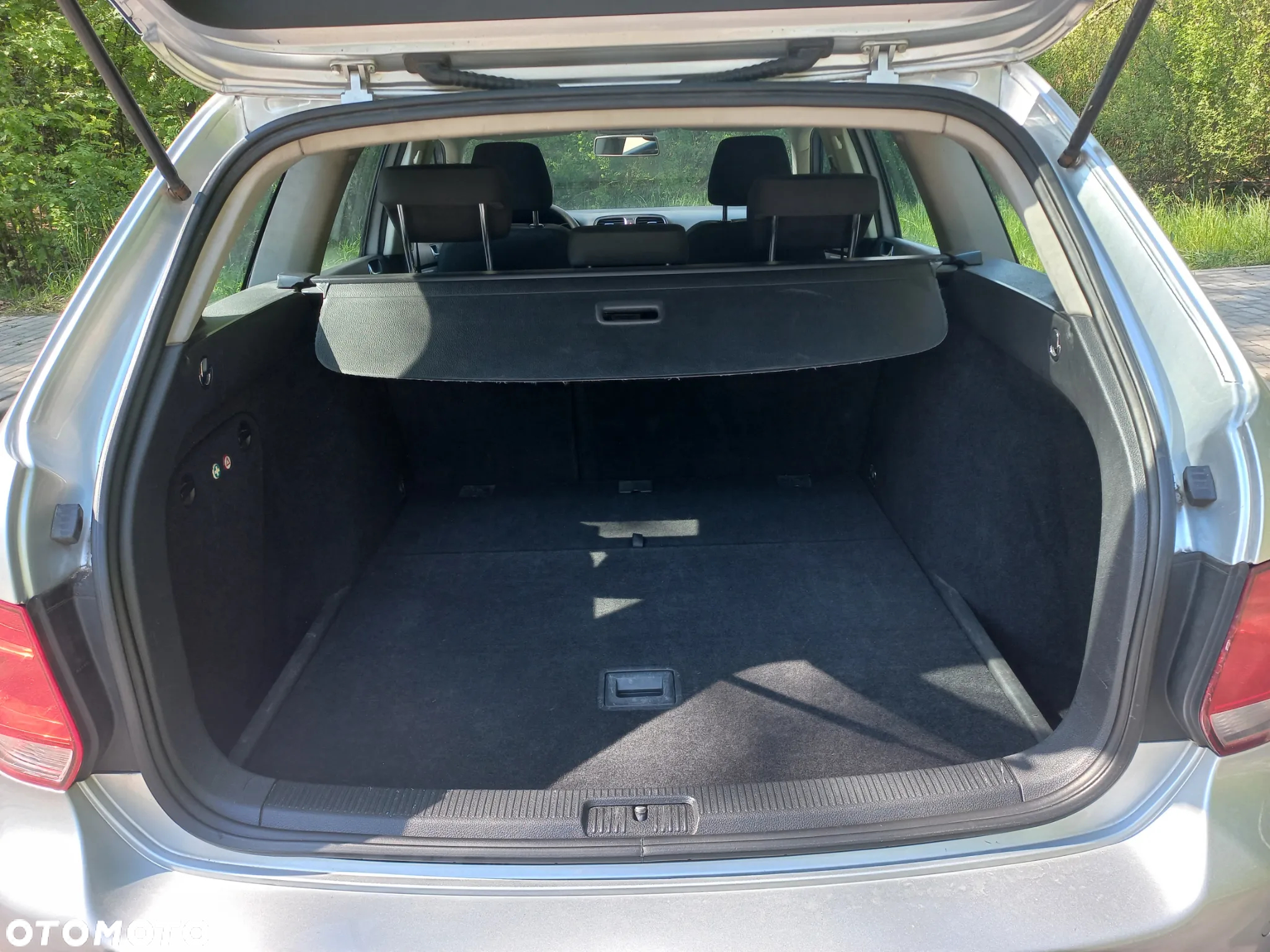 Volkswagen Golf VI 1.6 TDI Trendline - 12