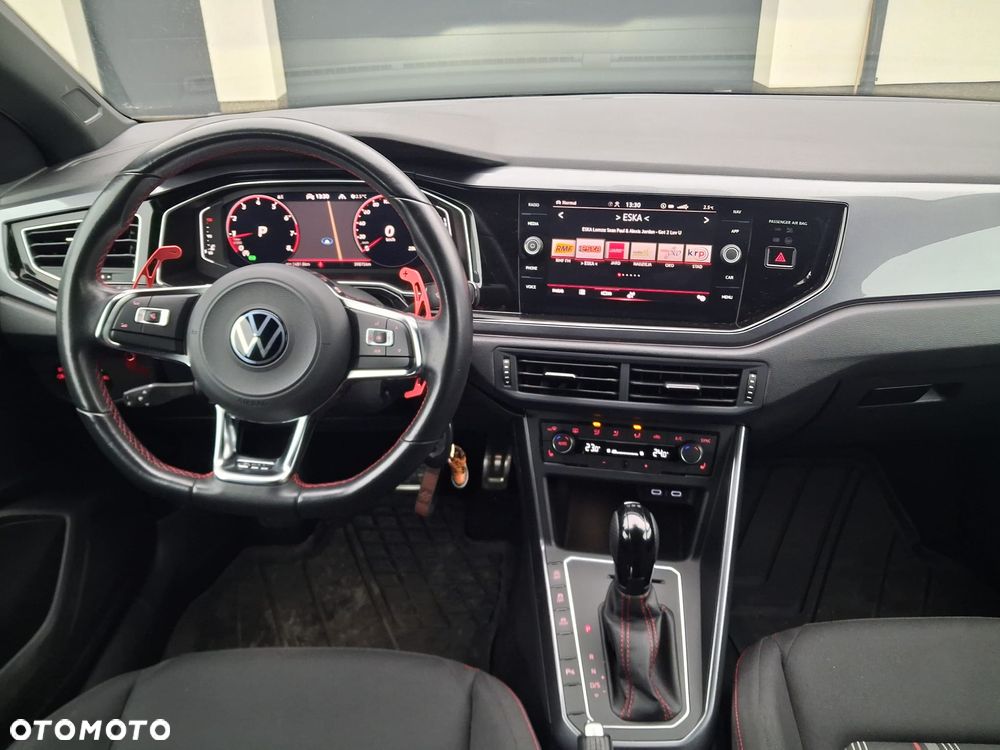 Volkswagen Polo 2.0 TSI DSG GTI - 8