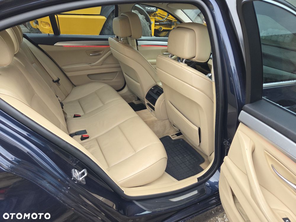 BMW Seria 5 520d Special Edition - 17