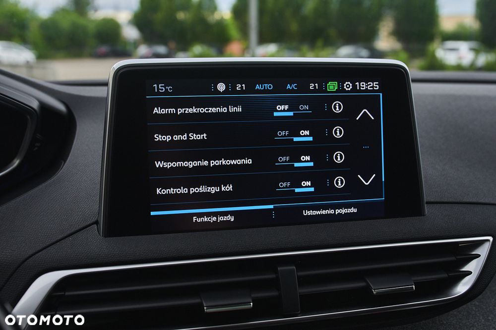Peugeot 5008 BlueHDI 130 Allure Business-Paket - 31