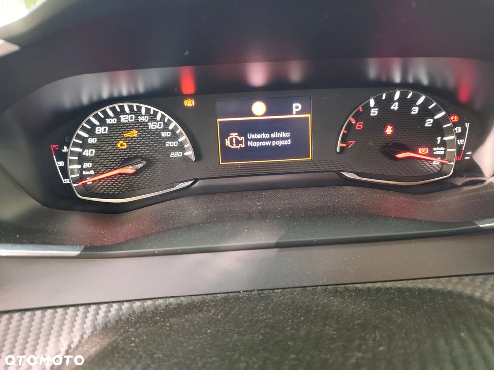 Peugeot 2008 1.2 PureTech Allure S&S EAT8 - 6
