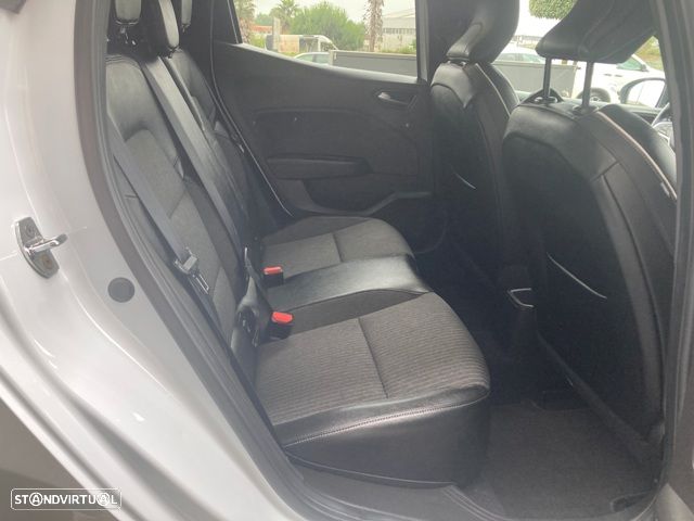 Renault Clio TCe 90 TECHNO - 38