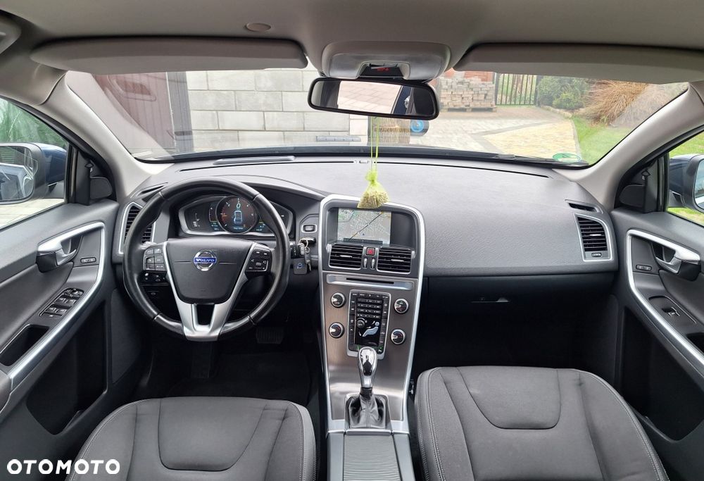 Volvo XC 60 D4 Geartronic Momentum - 13