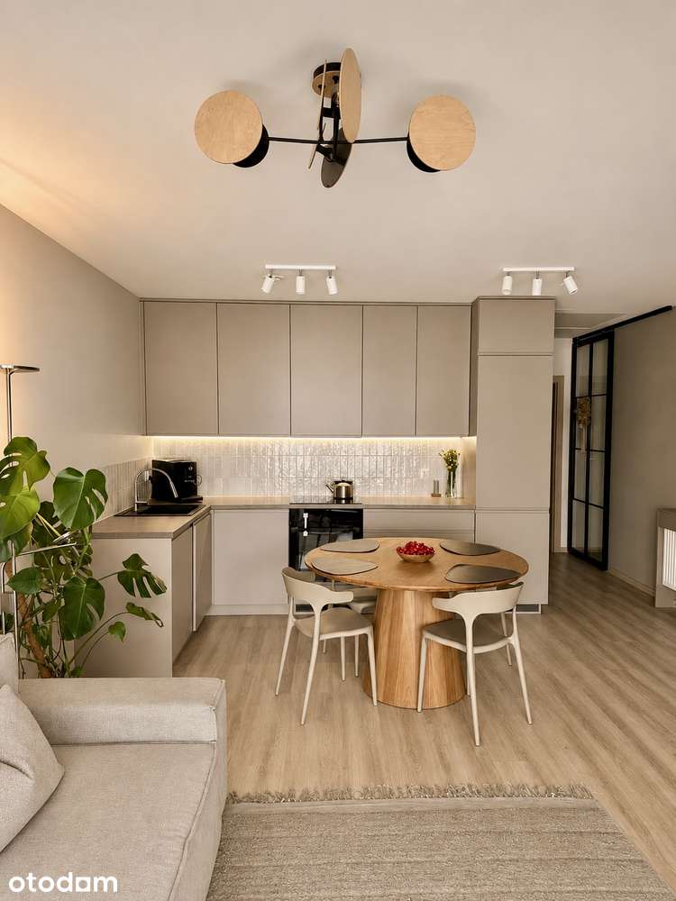 Nowoczesne 66 m² | Osobne wejście | 2 balkony | Klimatyzacja | Gronowo