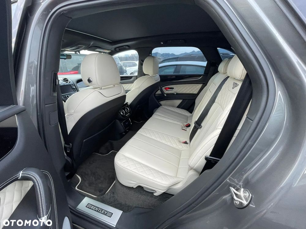 Bentley Bentayga W12 - 16