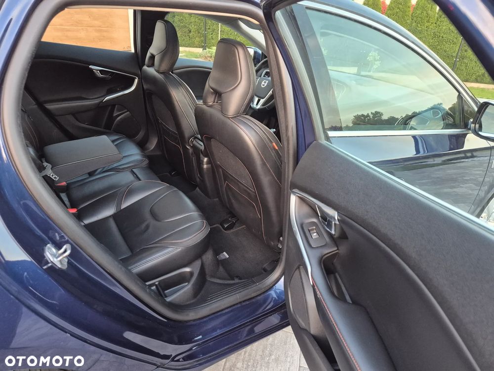 Volvo V40 - 13