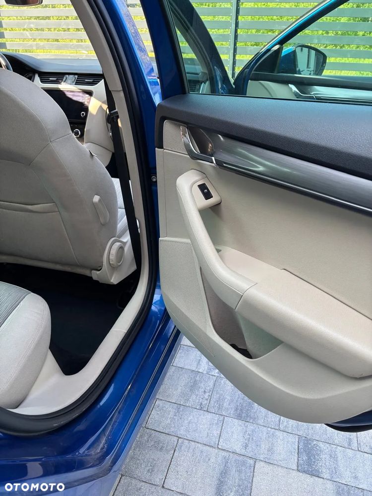 Skoda Octavia 2.0 TDI SCR Ambition - 11