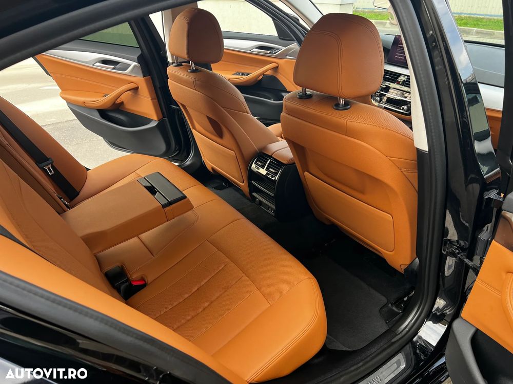 BMW Seria 5 520d AT MHEV - 14