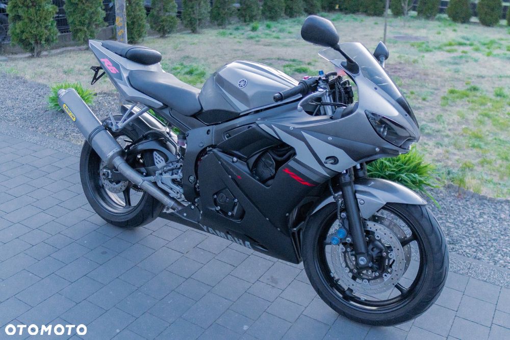 Yamaha R6 - 2