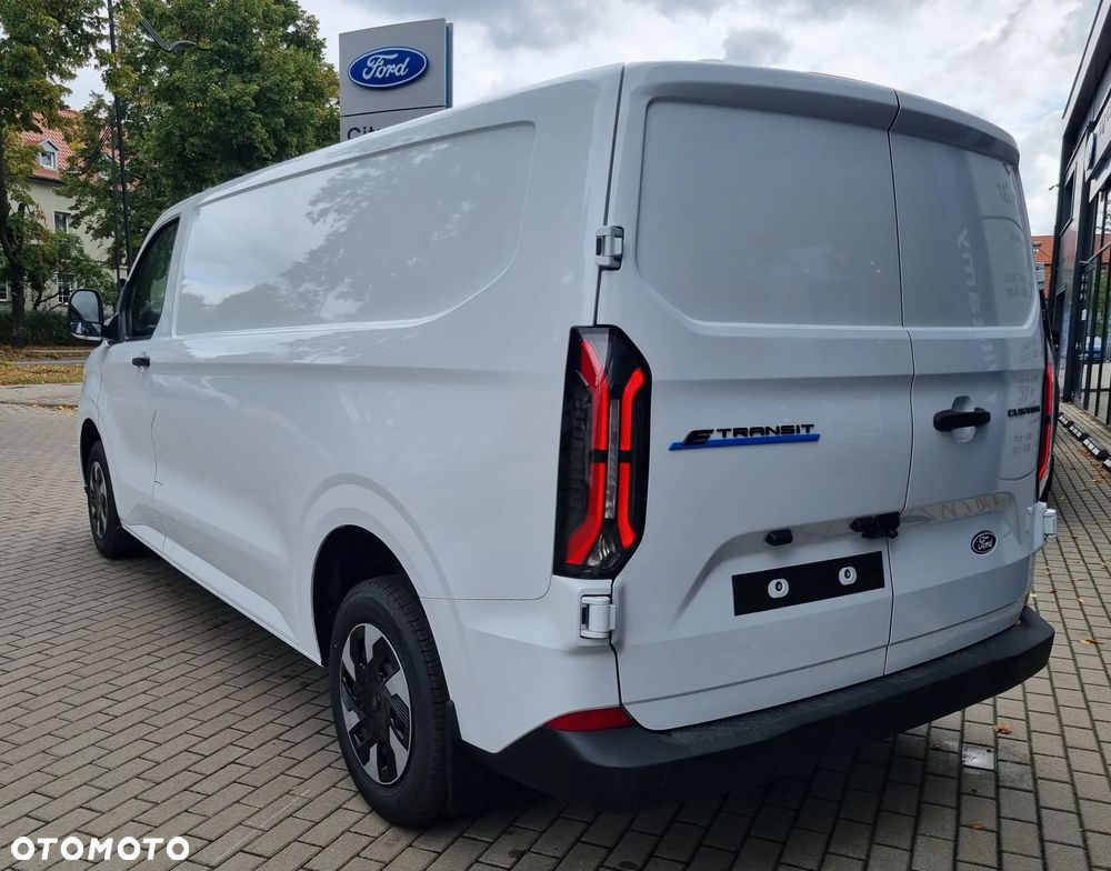 Ford Transit Custom - 9