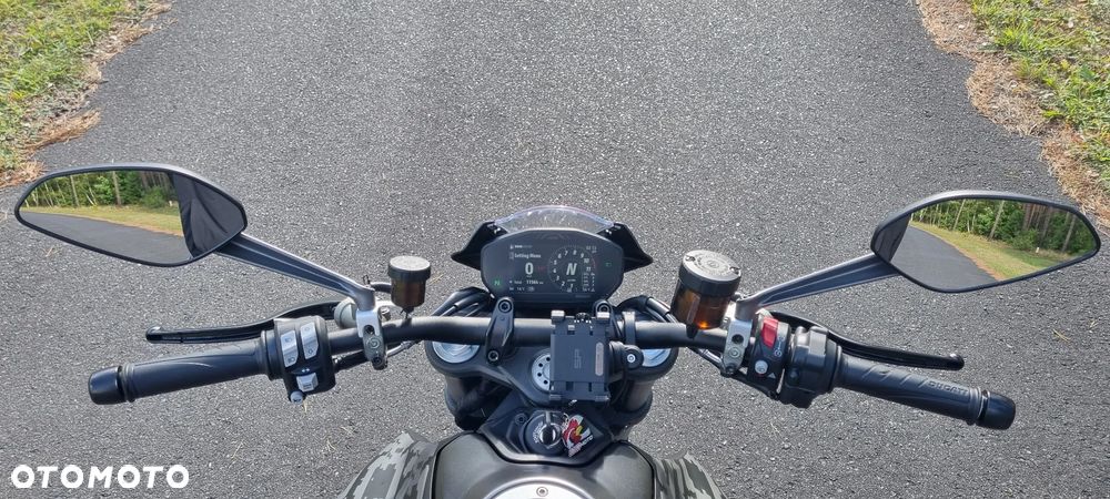 Ducati Monster - 17