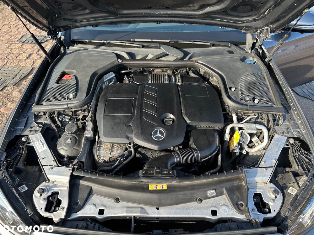 Mercedes-Benz Klasa E 220 d 4-Matic All-Terrain - 16