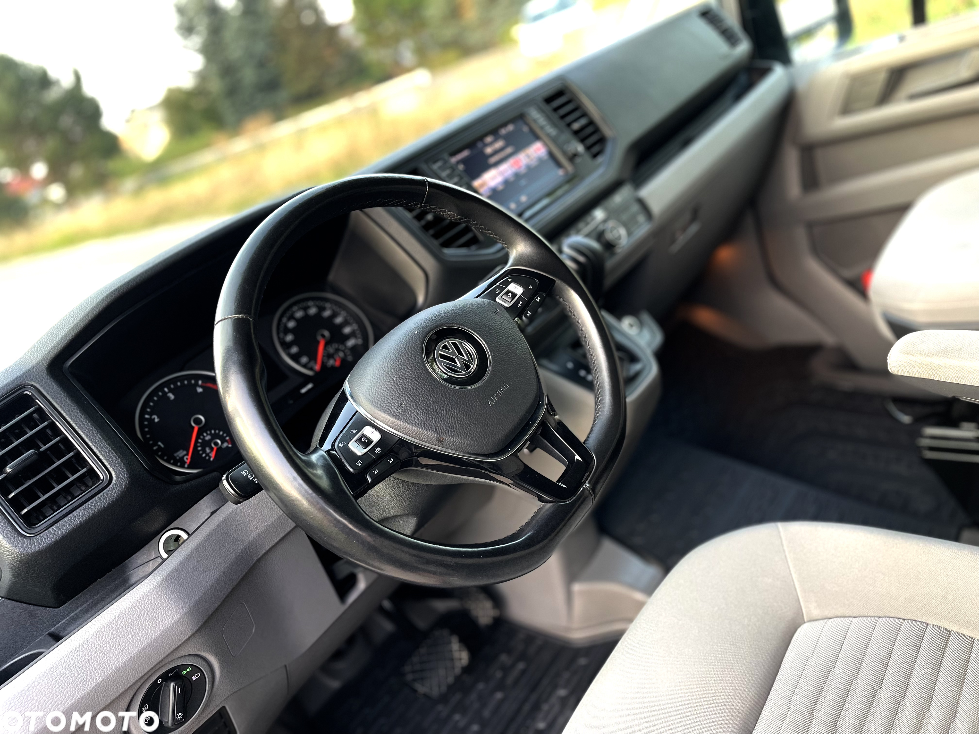 Volkswagen Grand California - 8